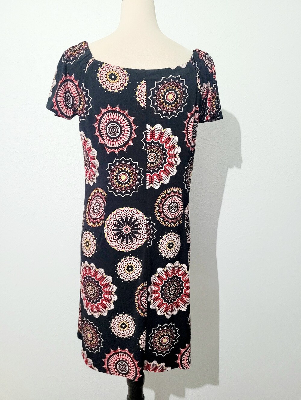 Robbie Bee Dress Medium Black Pink Medallion Print Swing Shift Stretch Casual - Picture 5 of 12